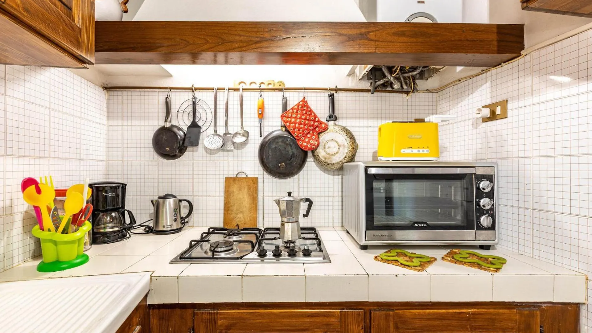 Cozy Apartment In Castelanselmo With Kitchen Castell'Anselmo 0*,